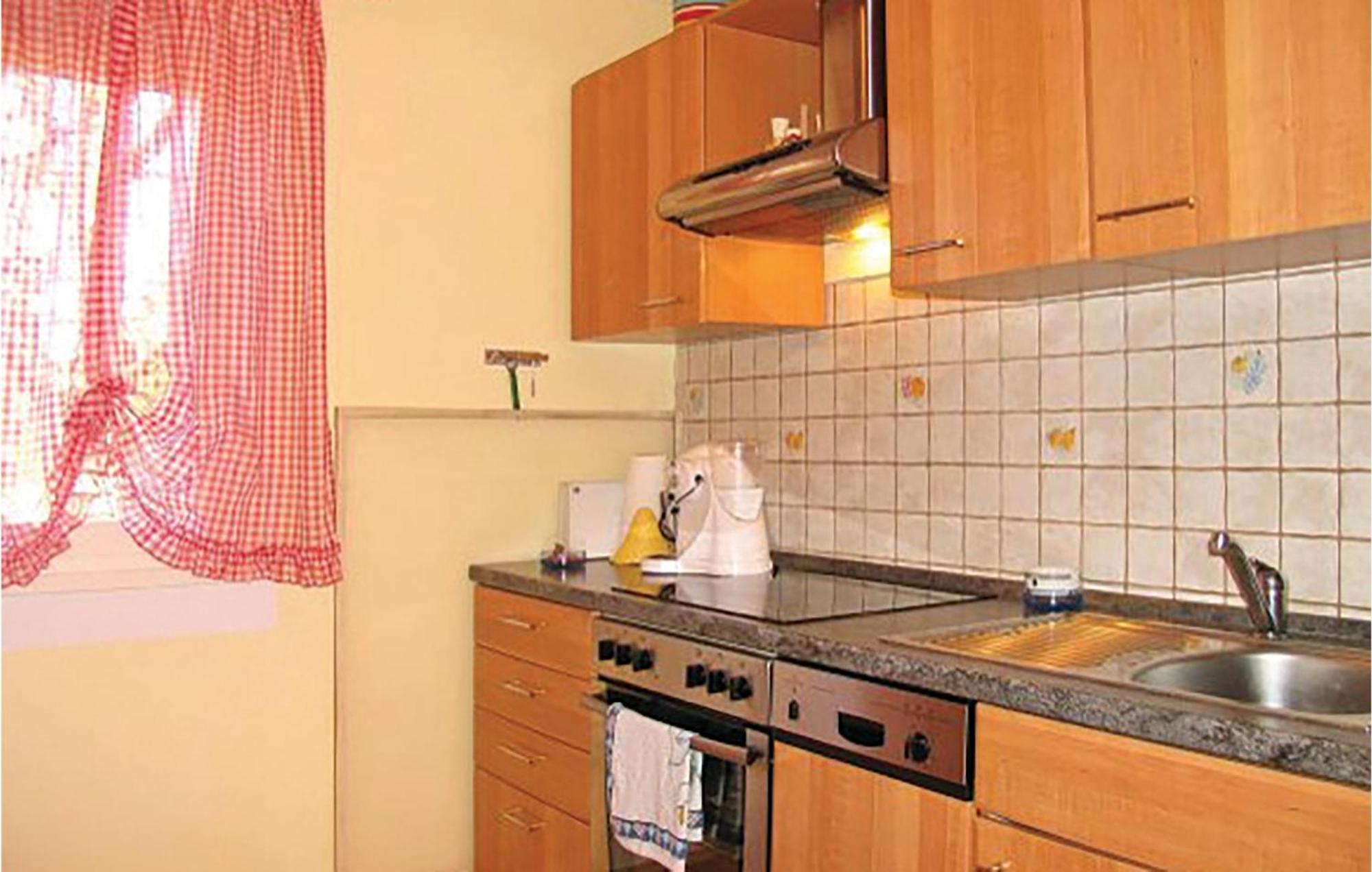 2 Bedroom Cozy Home In Bosiljevo 외부 사진