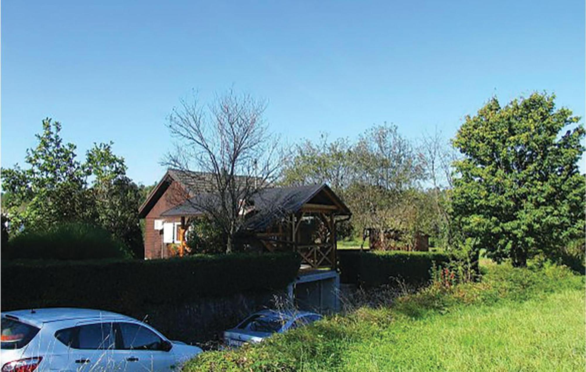 2 Bedroom Cozy Home In Bosiljevo 외부 사진